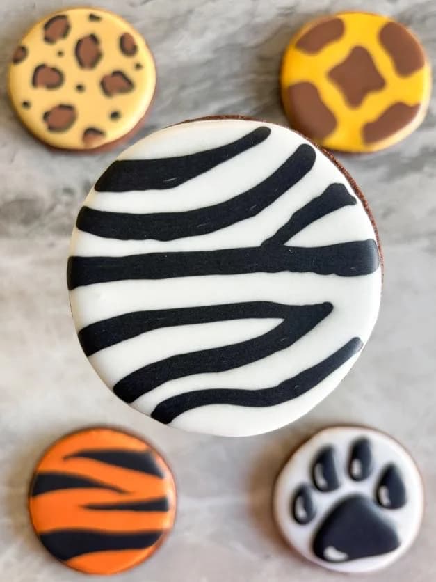 Wild animal decorated cookies